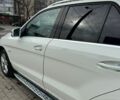 Білий Мерседес М-Клас, об'ємом двигуна 2.99 л та пробігом 356 тис. км за 17500 $, фото 2 на Automoto.ua