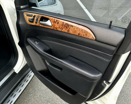 Білий Мерседес М-Клас, об'ємом двигуна 2.99 л та пробігом 257 тис. км за 21750 $, фото 33 на Automoto.ua