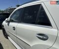 Белый Мерседес М-Класс, объемом двигателя 3 л и пробегом 270 тыс. км за 12500 $, фото 10 на Automoto.ua