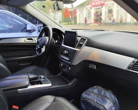 Мерседес М-Класс 2011 в Нежине на Automoto.ua Белый Мерседес М-Класс, объемом двигателя 2.1 л и пробегом 240 тыс. км за 20000 $, фото 1 на Automoto.ua