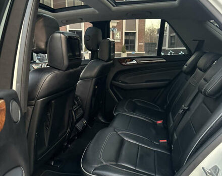 Білий Мерседес М-Клас, об'ємом двигуна 2.99 л та пробігом 257 тис. км за 21750 $, фото 17 на Automoto.ua