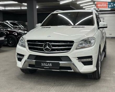 Білий Мерседес М-Клас, об'ємом двигуна 2.14 л та пробігом 183 тис. км за 22500 $, фото 1 на Automoto.ua