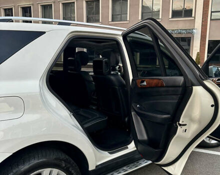 Білий Мерседес М-Клас, об'ємом двигуна 2.99 л та пробігом 257 тис. км за 21750 $, фото 12 на Automoto.ua