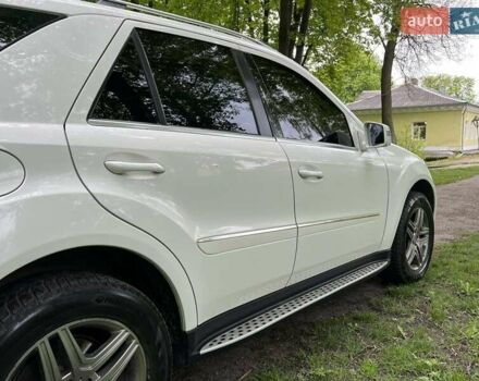 Білий Мерседес М-Клас, об'ємом двигуна 3.5 л та пробігом 165 тис. км за 14999 $, фото 4 на Automoto.ua
