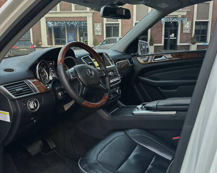 Білий Мерседес М-Клас, об'ємом двигуна 2.99 л та пробігом 257 тис. км за 21750 $, фото 15 на Automoto.ua