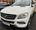Мерседес М-Класс 2011 в Нежине на Automoto.ua Белый Мерседес М-Класс, объемом двигателя 2.1 л и пробегом 240 тыс. км за 20000 $, фото 3 на Automoto.ua