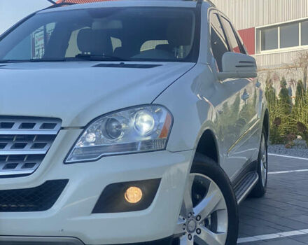 Білий Мерседес М-Клас, об'ємом двигуна 3 л та пробігом 144 тис. км за 14999 $, фото 10 на Automoto.ua