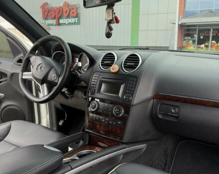 Белый Мерседес М-Класс, объемом двигателя 2.99 л и пробегом 215 тыс. км за 16300 $, фото 7 на Automoto.ua