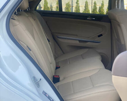 Білий Мерседес М-Клас, об'ємом двигуна 3 л та пробігом 144 тис. км за 14999 $, фото 22 на Automoto.ua