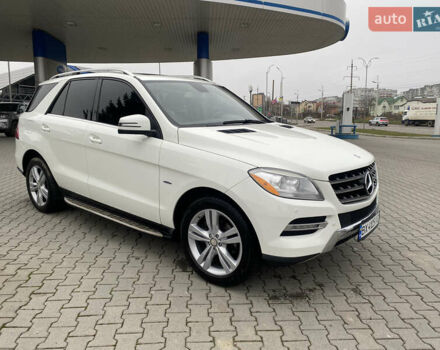 Білий Мерседес М-Клас, об'ємом двигуна 3.5 л та пробігом 195 тис. км за 17550 $, фото 10 на Automoto.ua