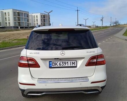 Белый Мерседес М-Класс, объемом двигателя 3 л и пробегом 240 тыс. км за 19200 $, фото 7 на Automoto.ua