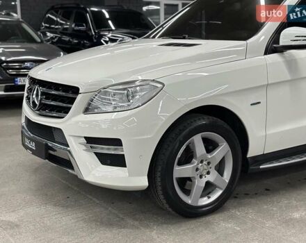 Білий Мерседес М-Клас, об'ємом двигуна 2.14 л та пробігом 183 тис. км за 22500 $, фото 2 на Automoto.ua