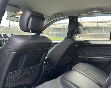 Білий Мерседес М-Клас, об'ємом двигуна 2.99 л та пробігом 185 тис. км за 18500 $, фото 6 на Automoto.ua