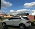 Белый Мерседес М-Класс, объемом двигателя 3 л и пробегом 270 тыс. км за 18200 $, фото 6 на Automoto.ua