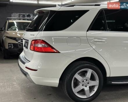 Білий Мерседес М-Клас, об'ємом двигуна 2.14 л та пробігом 183 тис. км за 22500 $, фото 8 на Automoto.ua