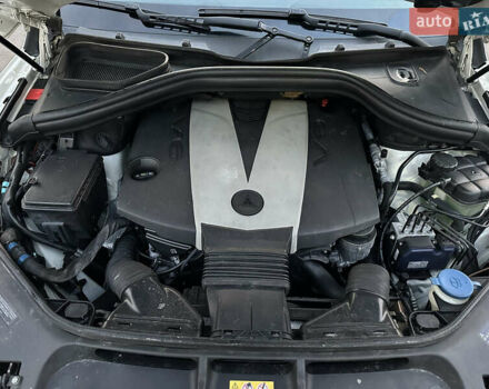 Білий Мерседес М-Клас, об'ємом двигуна 2.99 л та пробігом 257 тис. км за 21750 $, фото 27 на Automoto.ua