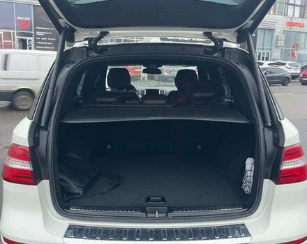 Белый Мерседес М-Класс, объемом двигателя 2.99 л и пробегом 165 тыс. км за 19900 $, фото 32 на Automoto.ua