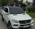 Белый Мерседес М-Класс, объемом двигателя 3 л и пробегом 295 тыс. км за 15500 $, фото 1 на Automoto.ua