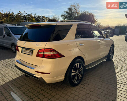 Білий Мерседес М-Клас, об'ємом двигуна 2.99 л та пробігом 261 тис. км за 20900 $, фото 16 на Automoto.ua