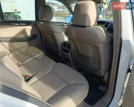 Белый Мерседес М-Класс, объемом двигателя 2.99 л и пробегом 198 тыс. км за 21800 $, фото 49 на Automoto.ua