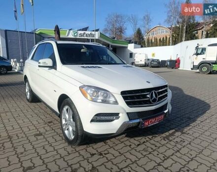 Белый Мерседес М-Класс, объемом двигателя 2.99 л и пробегом 198 тыс. км за 21800 $, фото 1 на Automoto.ua