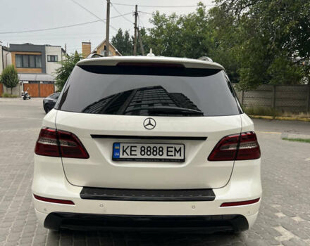 Белый Мерседес М-Класс, объемом двигателя 2.99 л и пробегом 194 тыс. км за 23800 $, фото 14 на Automoto.ua