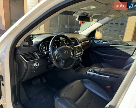 Білий Мерседес М-Клас, об'ємом двигуна 2.99 л та пробігом 261 тис. км за 20900 $, фото 17 на Automoto.ua