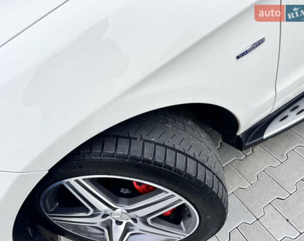 Белый Мерседес М-Класс, объемом двигателя 2.99 л и пробегом 158 тыс. км за 28000 $, фото 46 на Automoto.ua