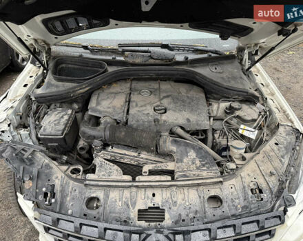 Белый Мерседес М-Класс, объемом двигателя 2.14 л и пробегом 146 тыс. км за 11200 $, фото 20 на Automoto.ua