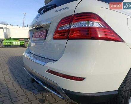 Белый Мерседес М-Класс, объемом двигателя 2.99 л и пробегом 198 тыс. км за 21800 $, фото 59 на Automoto.ua