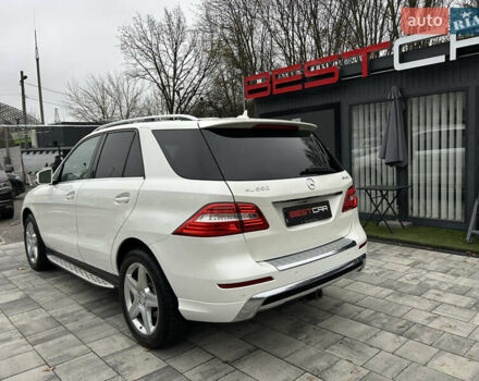 Білий Мерседес М-Клас, об'ємом двигуна 4.66 л та пробігом 160 тис. км за 17900 $, фото 12 на Automoto.ua