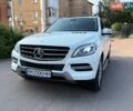 Белый Мерседес М-Класс, объемом двигателя 2.99 л и пробегом 214 тыс. км за 20500 $, фото 4 на Automoto.ua