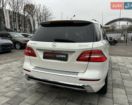 Білий Мерседес М-Клас, об'ємом двигуна 4.66 л та пробігом 160 тис. км за 17900 $, фото 11 на Automoto.ua