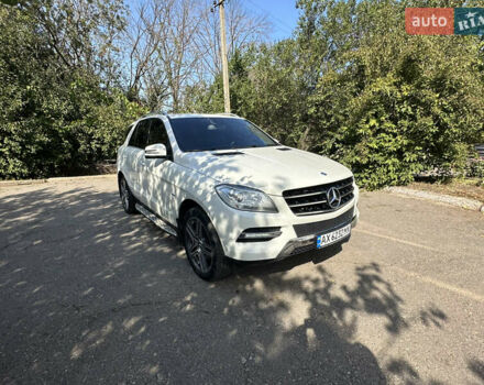 Білий Мерседес М-Клас, об'ємом двигуна 2.99 л та пробігом 201 тис. км за 27000 $, фото 5 на Automoto.ua