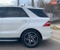 Белый Мерседес М-Класс, объемом двигателя 2.99 л и пробегом 189 тыс. км за 22700 $, фото 8 на Automoto.ua