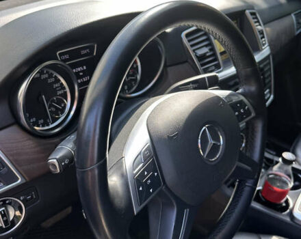 Білий Мерседес М-Клас, об'ємом двигуна 2.99 л та пробігом 201 тис. км за 27000 $, фото 6 на Automoto.ua