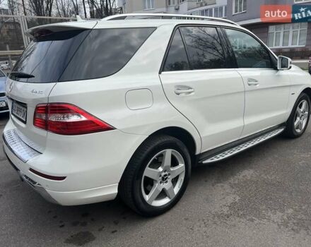 Білий Мерседес М-Клас, об'ємом двигуна 4.7 л та пробігом 132 тис. км за 19500 $, фото 13 на Automoto.ua