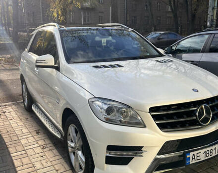 Білий Мерседес М-Клас, об'ємом двигуна 3.5 л та пробігом 142 тис. км за 17700 $, фото 1 на Automoto.ua