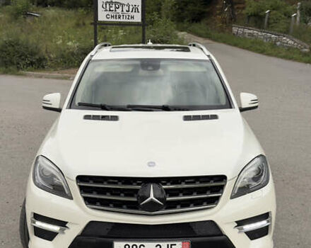 Мерседес М-Класс 2012 в Хусте на Automoto.ua Белый Мерседес М-Класс, объемом двигателя 2.99 л и пробегом 281 тыс. км за 18950 $, фото 14 на Automoto.ua