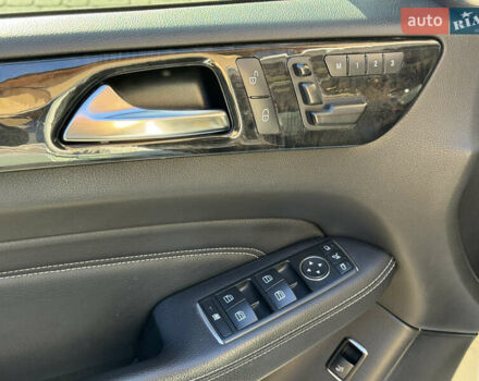 Білий Мерседес М-Клас, об'ємом двигуна 2.99 л та пробігом 261 тис. км за 20900 $, фото 37 на Automoto.ua