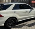 Белый Мерседес М-Класс, объемом двигателя 3.5 л и пробегом 185 тыс. км за 22500 $, фото 6 на Automoto.ua