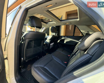 Білий Мерседес М-Клас, об'ємом двигуна 2.99 л та пробігом 261 тис. км за 20900 $, фото 22 на Automoto.ua