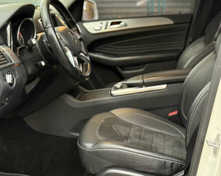 Белый Мерседес М-Класс, объемом двигателя 2.99 л и пробегом 217 тыс. км за 18900 $, фото 10 на Automoto.ua