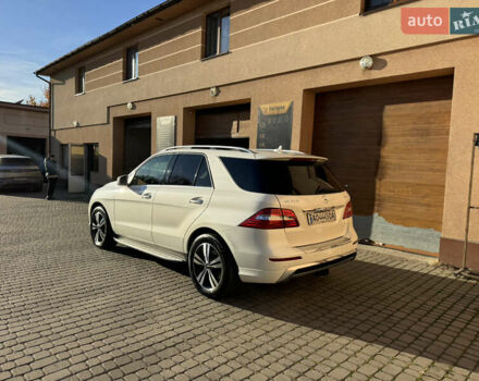 Білий Мерседес М-Клас, об'ємом двигуна 2.99 л та пробігом 261 тис. км за 20900 $, фото 12 на Automoto.ua