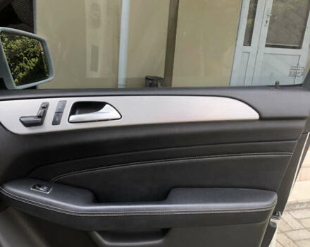 Мерседес М-Класс 2012 в Сумах на Automoto.ua Белый Мерседес М-Класс, объемом двигателя 2.2 л и пробегом 235 тыс. км за 19900 $, фото 12 на Automoto.ua