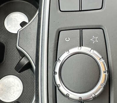 Белый Мерседес М-Класс, объемом двигателя 2.99 л и пробегом 158 тыс. км за 28000 $, фото 37 на Automoto.ua