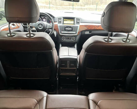 Белый Мерседес М-Класс, объемом двигателя 2.99 л и пробегом 158 тыс. км за 28000 $, фото 40 на Automoto.ua