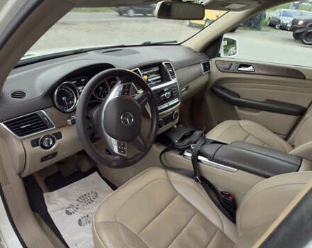 Белый Мерседес М-Класс, объемом двигателя 2.99 л и пробегом 281 тыс. км за 18550 $, фото 9 на Automoto.ua