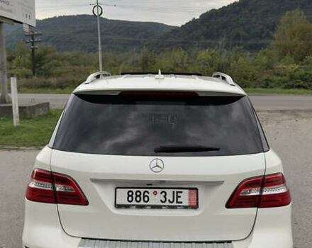 Белый Мерседес М-Класс, объемом двигателя 2.99 л и пробегом 281 тыс. км за 18550 $, фото 19 на Automoto.ua