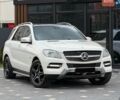 Білий Мерседес М-Клас, об'ємом двигуна 3 л та пробігом 282 тис. км за 18500 $, фото 1 на Automoto.ua